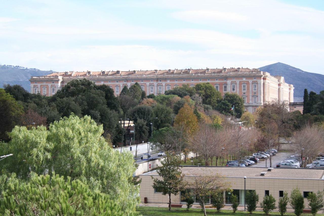 Ferienwohnung La Casa Di Giulia Caserta Exterior foto
